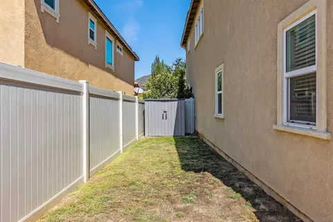 Exterior - 35769 Asturian Way, Fallbrook, CA 92028 photo 5 of 16