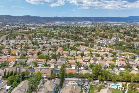 View/Area - 42066 Chestnut, Temecula, CA 92591 photo 8 of 11