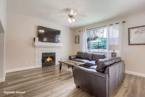 Living - 42066 Chestnut, Temecula, CA 92591 photo 2 of 9