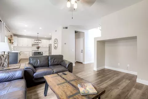 Living - 42066 Chestnut, Temecula, CA 92591 photo 9 of 9