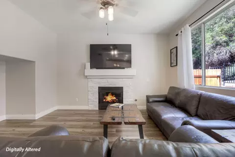 Living - 42066 Chestnut, Temecula, CA 92591 photo 4 of 9