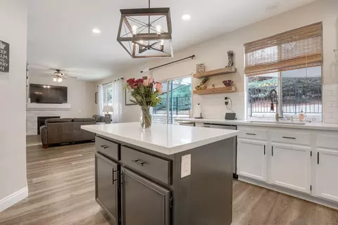 Kitchen - 42066 Chestnut, Temecula, CA 92591 photo 1 of 7