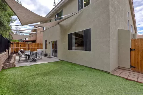 Exterior - 42066 Chestnut, Temecula, CA 92591 photo 7 of 14