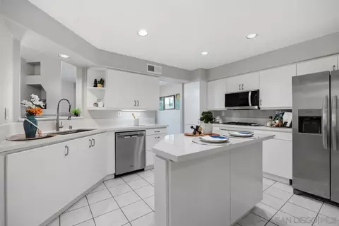 11916 Tivoli Park #8, San Diego, CA 92128