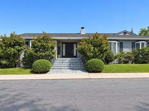 1155 Bangor St, San Diego, CA 92106