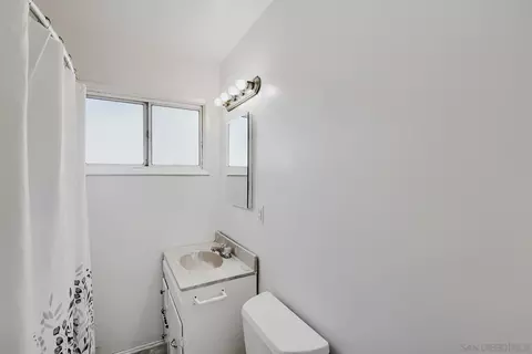 Bath - 9434 Domer Rd, Santee, CA 92071 photo 1 of 1