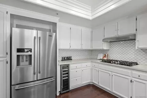Kitchen - 9742 Raspberry Ice Ln, La Mesa, CA 91941 photo 3 of 4
