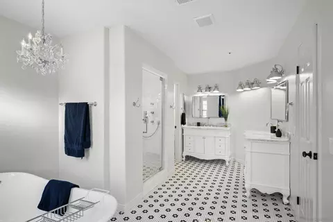 Bath - 9742 Raspberry Ice Ln, La Mesa, CA 91941 photo 1 of 7