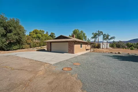 Exterior - 1029 Olive Ave, Ramona, CA 92065 photo 3 of 14