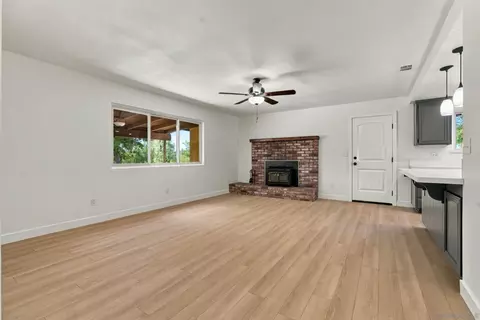 Living - 1029 Olive Ave, Ramona, CA 92065 photo 2 of 8