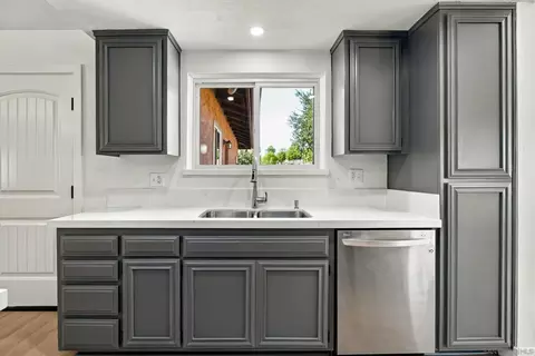 Kitchen - 1029 Olive Ave, Ramona, CA 92065 photo 3 of 5
