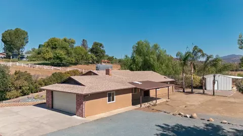 Exterior - 1029 Olive Ave, Ramona, CA 92065 photo 2 of 14