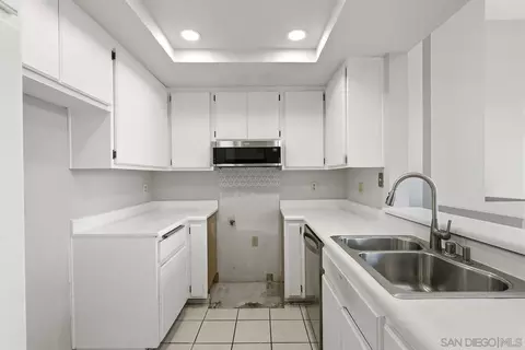 Kitchen - 10150 Palm Glen Dr #34, Santee, CA 92071 photo 1 of 1