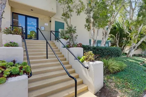 917 Torrance St #1, San Diego, CA 92103