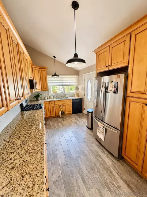 Kitchen - 230 Tarango Pl, Spring Valley, CA 91977 photo 2 of 3