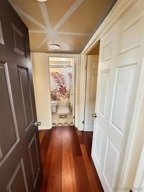 Entry Way - 230 Tarango Pl, Spring Valley, CA 91977 photo 2 of 4