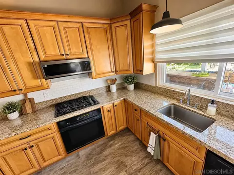 Kitchen - 230 Tarango Pl, Spring Valley, CA 91977 photo 3 of 3