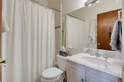 Bath - 16819 Daza Dr, Ramona, CA 92065 photo 4 of 4