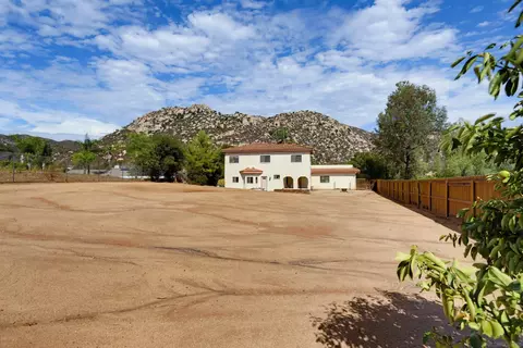 Exterior - 16819 Daza Dr, Ramona, CA 92065 photo 10 of 11
