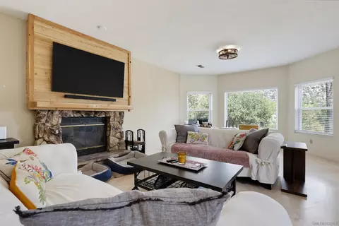 Living - 16819 Daza Dr, Ramona, CA 92065 photo 1 of 5