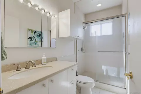 Bath - 16819 Daza Dr, Ramona, CA 92065 photo 1 of 4