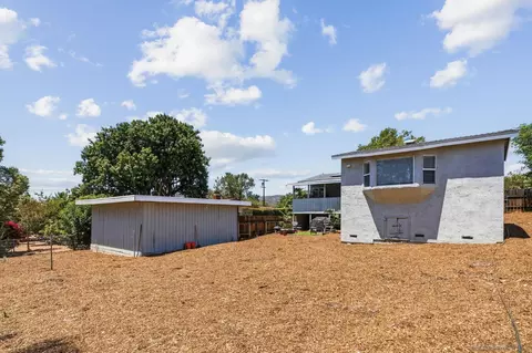 Exterior - 125 Encanto Dr, Escondido, CA 92027 photo 3 of 7