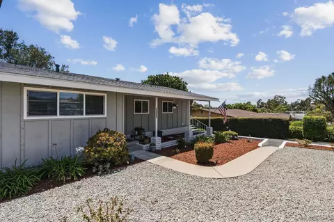 Exterior - 125 Encanto Dr, Escondido, CA 92027 photo 6 of 7