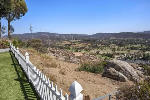 Exterior - 2336 Wind River Rd, El Cajon, CA 92019 photo 9 of 12