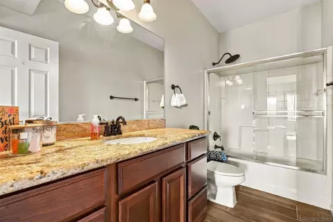 Bath - 15107 La Plata Ct, Ramona, CA 92065 photo 5 of 6