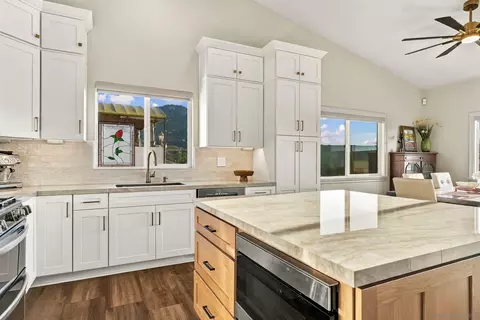 Kitchen - 15107 La Plata Ct, Ramona, CA 92065 photo 4 of 6