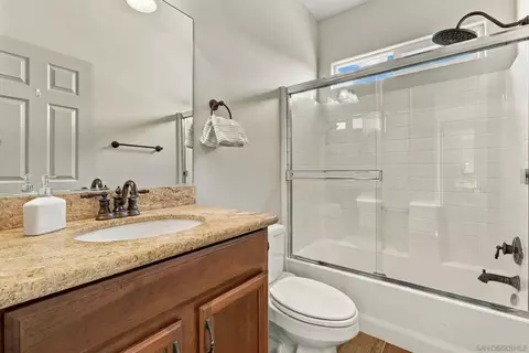 Bath - 15107 La Plata Ct, Ramona, CA 92065 photo 6 of 6