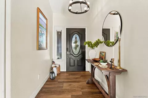 Entry Way - 15107 La Plata Ct, Ramona, CA 92065 photo 2 of 3
