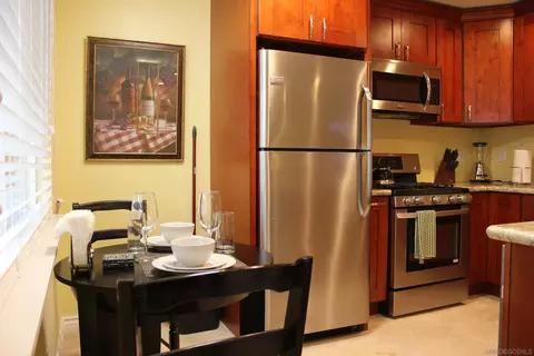 Kitchen - 150 Walnut, Carlsbad, CA 92008 photo 3 of 4