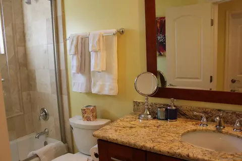 Bath - 150 Walnut, Carlsbad, CA 92008 photo 1 of 2