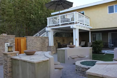 Exterior - 150 Walnut, Carlsbad, CA 92008 photo 4 of 16