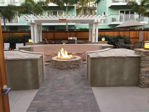 Exterior - 150 Walnut, Carlsbad, CA 92008 photo 5 of 16