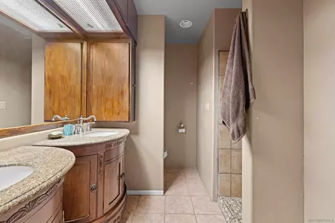Bath - 2513 Tecate Divide Rd, Boulevard, CA 91905 photo 1 of 3