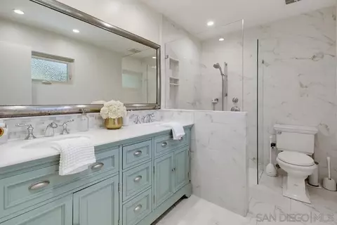 Bath - 2394 Valley Mill Rd, El Cajon, CA 92020 photo 1 of 4