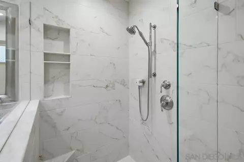 Bath - 2394 Valley Mill Rd, El Cajon, CA 92020 photo 2 of 4