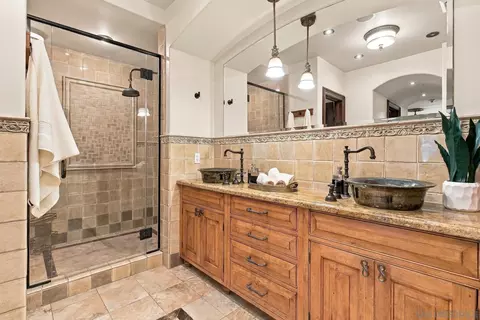 Bath - 120 C Ave #202, Coronado, CA 92118 photo 2 of 3
