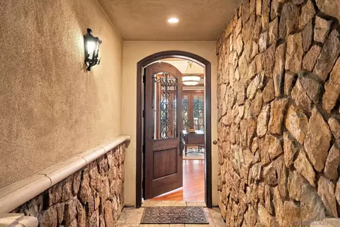 Entry Way - 120 C Ave #202, Coronado, CA 92118 photo 1 of 3