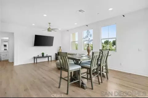 Dining - 4382 Pacifica Way #1, Oceanside, CA 92056 photo 1 of 1