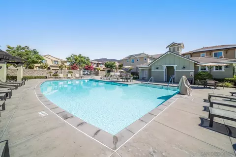 Exterior - 337 Dun Blazer Way, Fallbrook, CA 92028 photo 9 of 13
