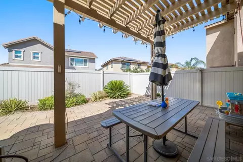 Exterior - 337 Dun Blazer Way, Fallbrook, CA 92028 photo 4 of 13