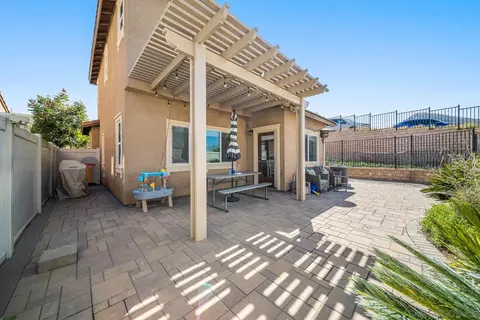 Exterior - 337 Dun Blazer Way, Fallbrook, CA 92028 photo 5 of 13