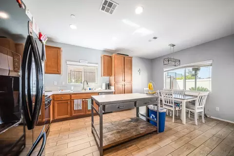 Kitchen - 337 Dun Blazer Way, Fallbrook, CA 92028 photo 1 of 5
