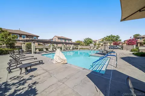 Exterior - 337 Dun Blazer Way, Fallbrook, CA 92028 photo 10 of 13