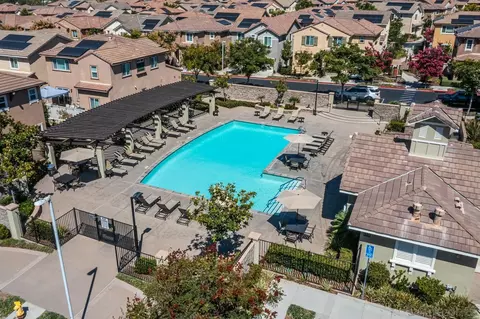 Exterior - 337 Dun Blazer Way, Fallbrook, CA 92028 photo 12 of 13