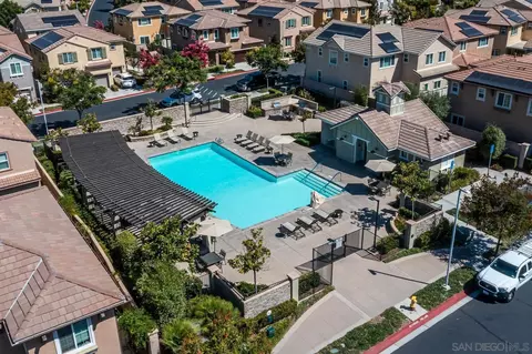 Exterior - 337 Dun Blazer Way, Fallbrook, CA 92028 photo 11 of 13