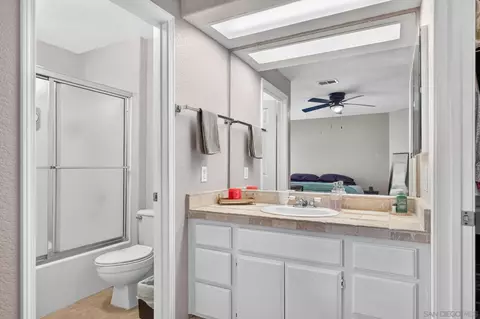Bath - 13945 Midland Rd, Poway, CA 92064 photo 2 of 3